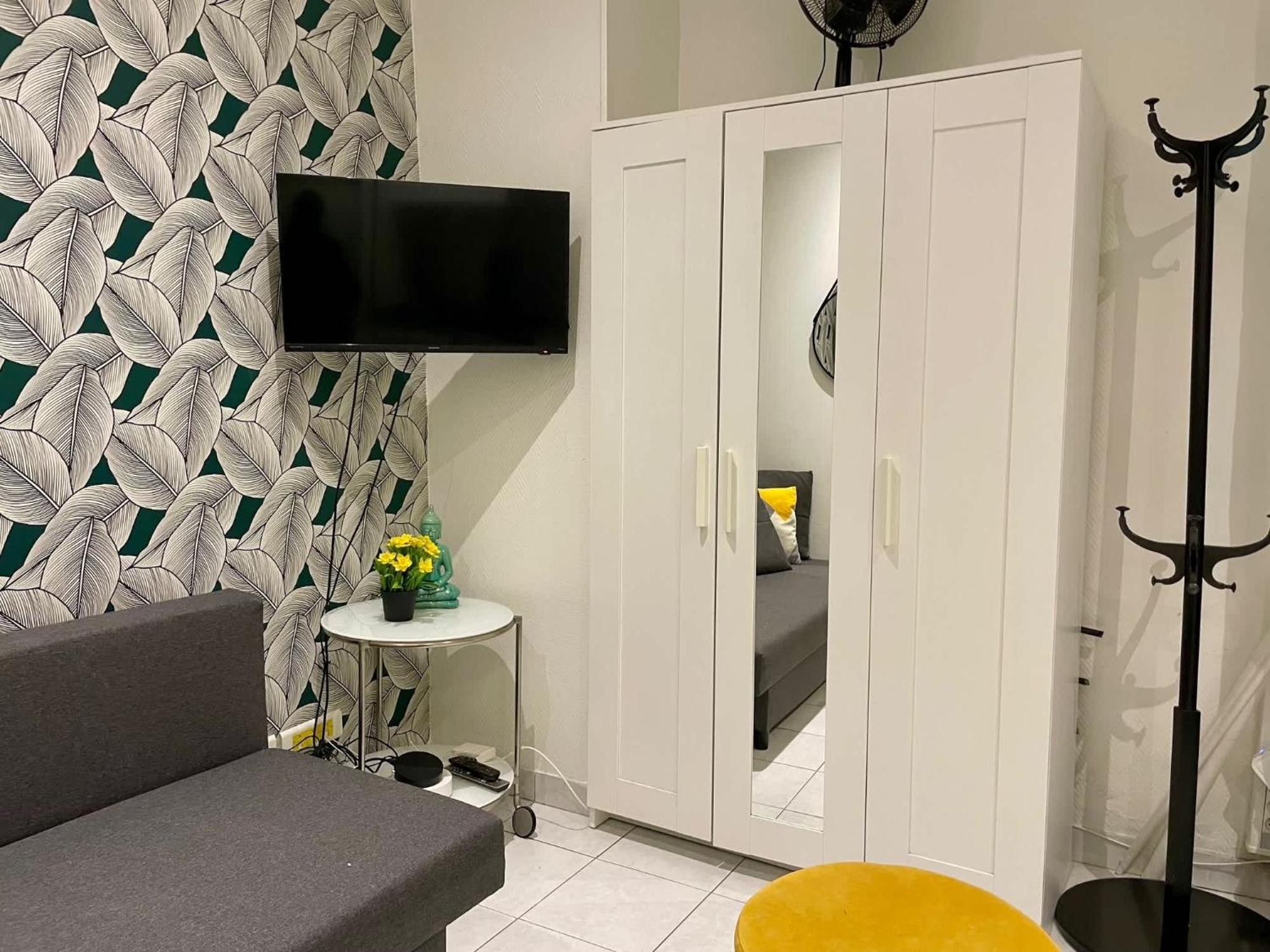 Apartment Lovely For 2 Persons Center Of *
